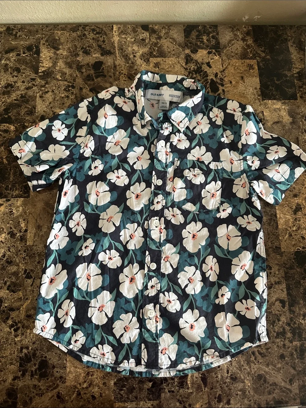 Old Navy boys Navy Floral Short-Sleeve Button-Down Shirt size S(6-7)
